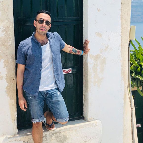 Meet your Posher, Jesus - Picture 1 of 1